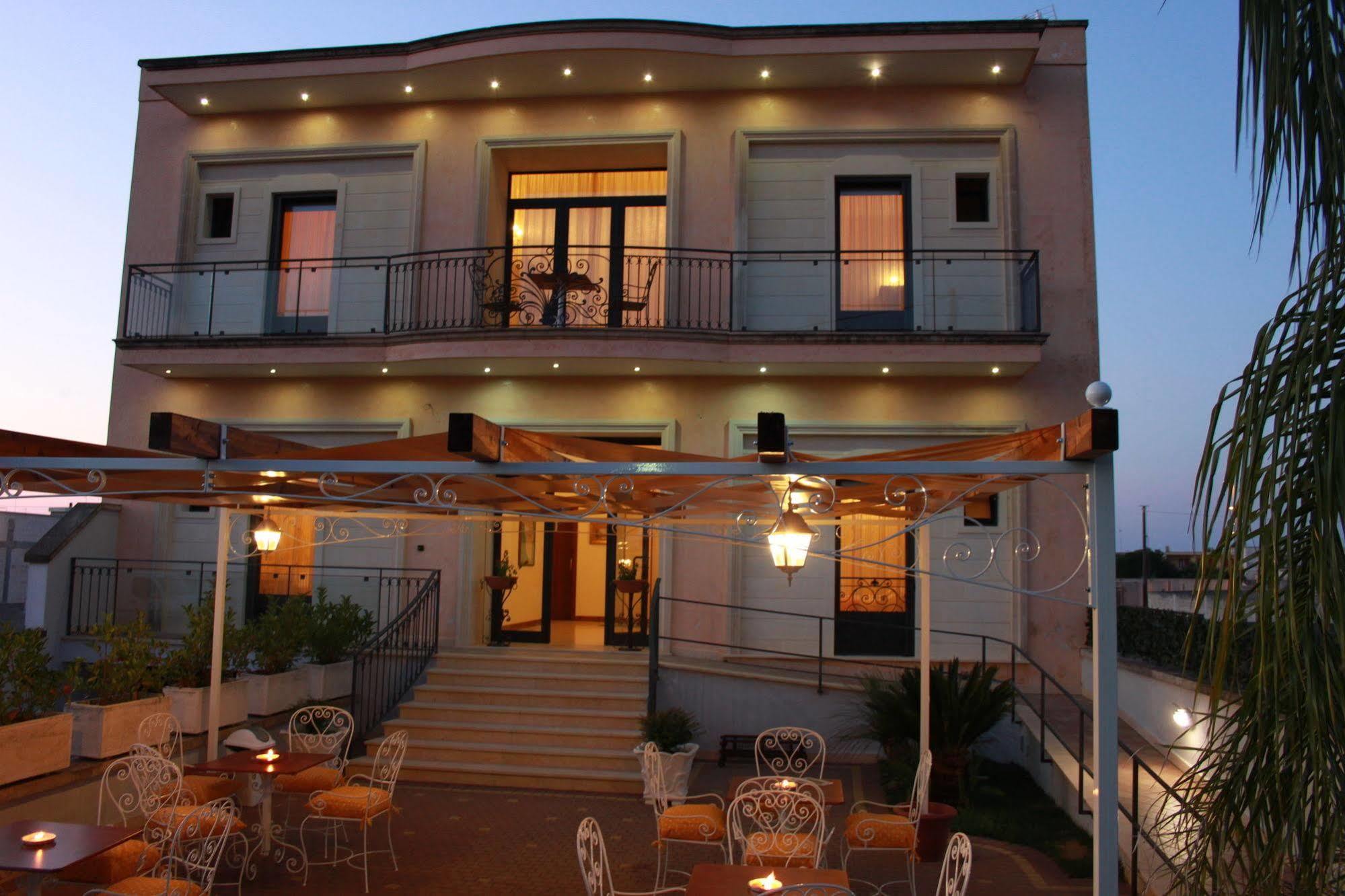 B&B Kalinifta Residence Carpignano Salentino Exterior foto